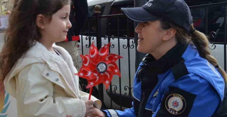 Manisa'da Polis Haftası Etkinlikleri Başladı