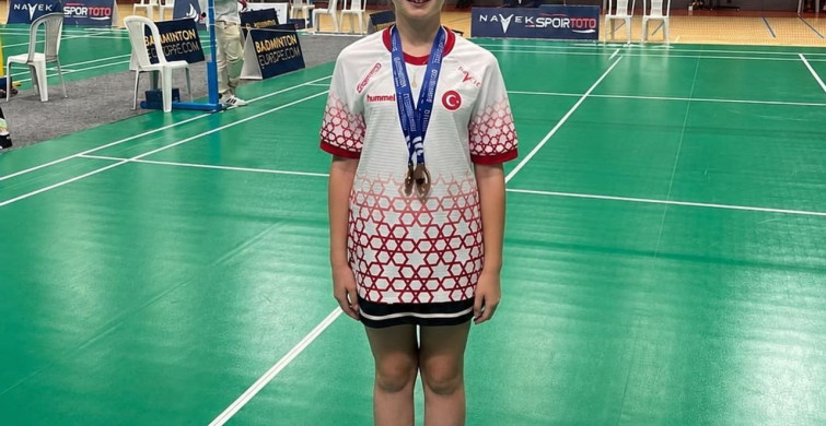 Manisalı badmintonculardan uluslararası turnuvada iki bronz madalya