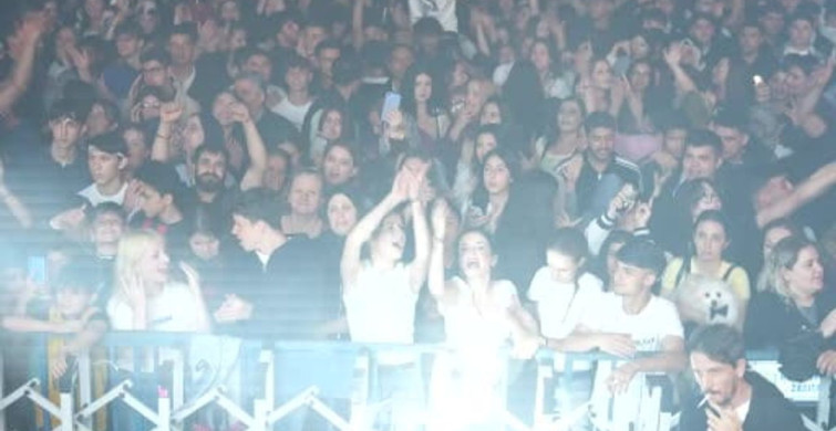 Manisalılar Kibariye ile Unutulmaz Bir Gece Geçirdi