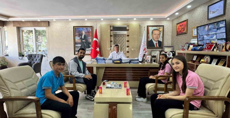 Manisa'nın Çifte Şampiyonlarından Büyük Başarı