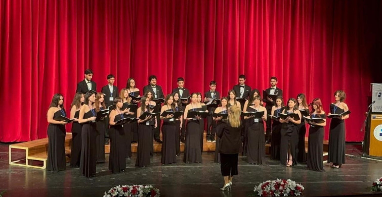 Manisa'nın Koroları Festivallerde Kendinden Söz Ettirdi