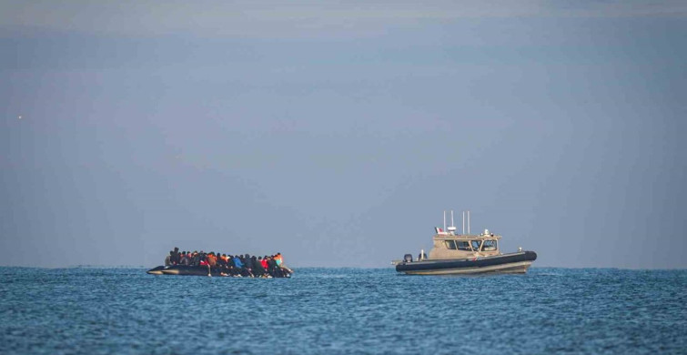 Manş Denizi'nde Göçmen Faciası: 4 Kayıp