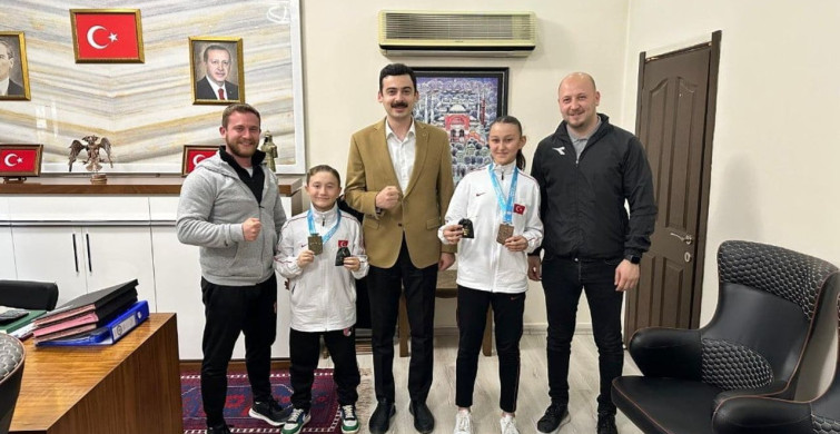 Manyas Belediyespor Karate Takımı Antalya'da Büyük Başarı