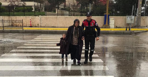 Mardin Polisinden Örnek Davranış
