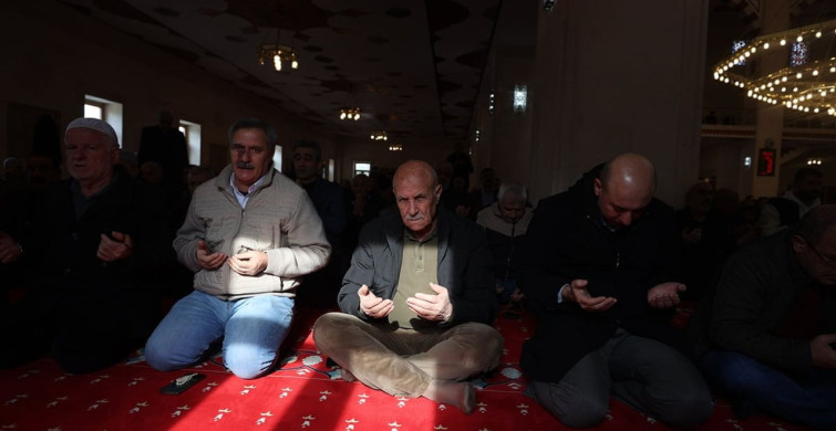 Mardin'de 15 Temmuz Şehitleri İçin Hatim Programı Düzenlendi