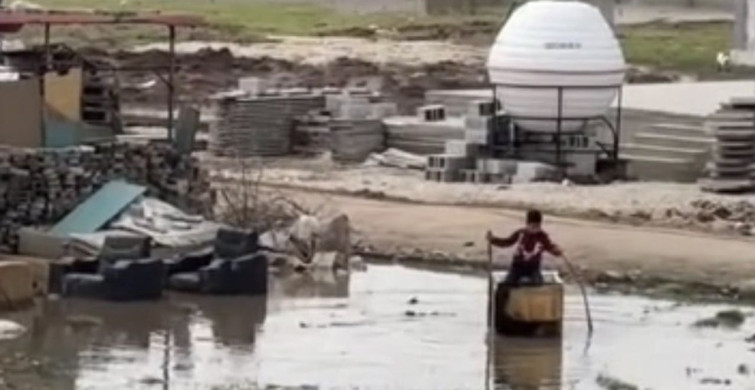 Mardin'de Buzdolabı Kasasından Kayık Keyfi