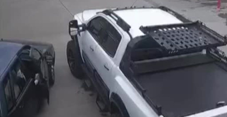 Mardin'de İlginç Olay: Sürücünün El Freni Unutuldu