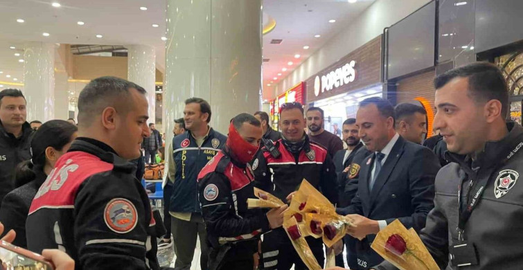 Mardin'de Polis Haftası'na Özel Sürpriz Kutlama