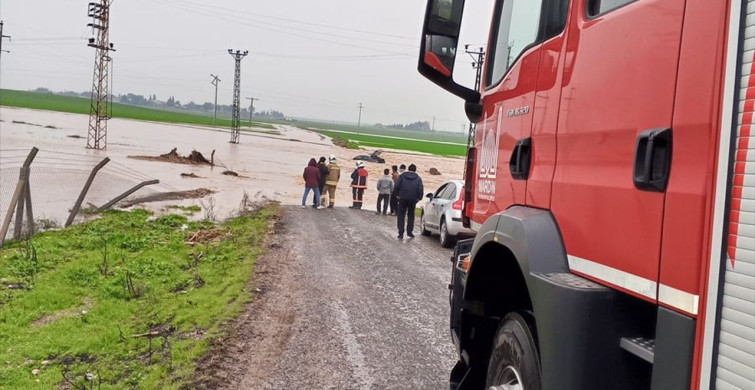 Mardin'de Sağanak Yağış Etkisini Gösterdi