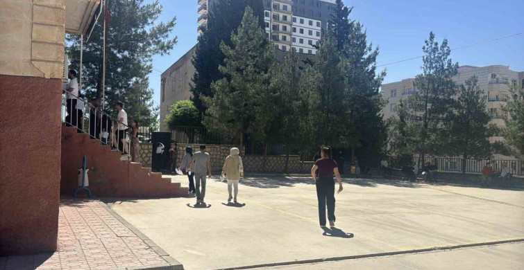 Mardin'de YKS'nin ilk oturumu başladı