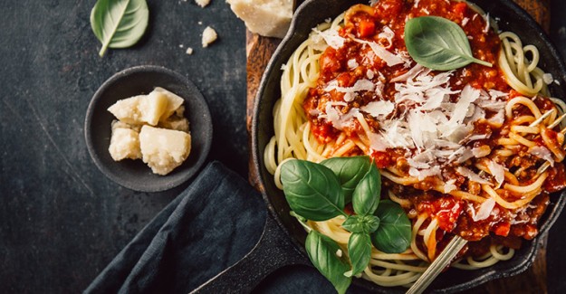 Marinara Soslu Makarna Nasıl Yapılır?