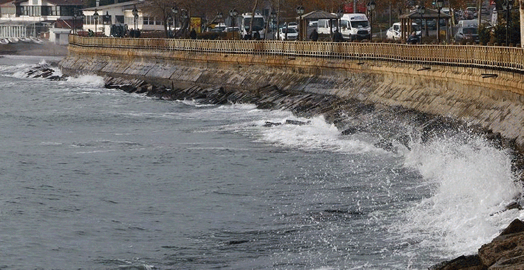 Marmara Denizi'nde Poyraz