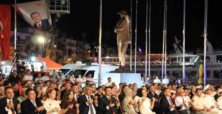 Marmaris'te 15 Temmuz şehitleri dualarla anıldı