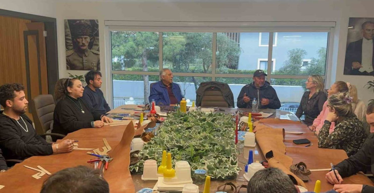 Marmaris'te Deri Sandalet Ustalığı Yeniden Hayat Buluyor