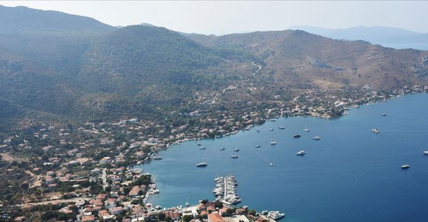 Marmaris'te İmara Aykırı Yapılar Yıkılıyor