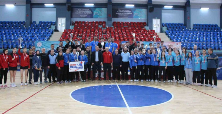 Masa Tenisi Klasman Müsabakalarında Şampiyonlar Belli Oldu