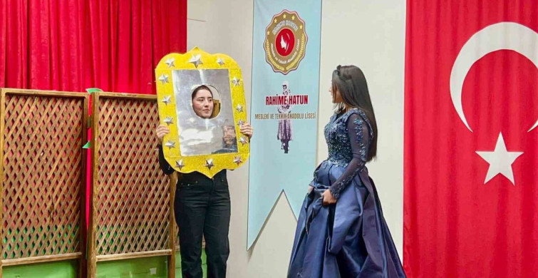 Masallar Sahnede can buldu: Meslek Liselilerden Eğlenceli Gösteri