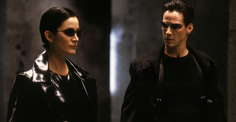 Matrix Trinity, Neo'yu Öperek Hayata Nasıl Döndürdü?