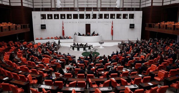Meclisten 5 Madde Onay Gördü