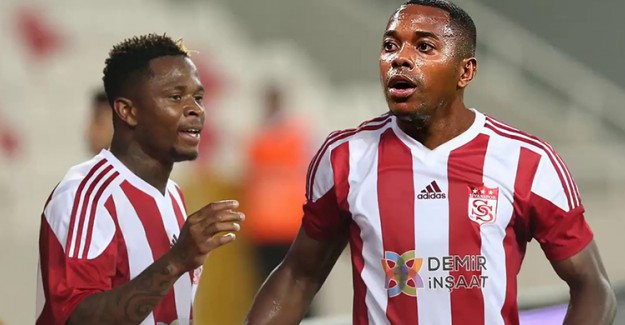 Medipol Başakşehir Robinho'yu Renklerine Bağladı