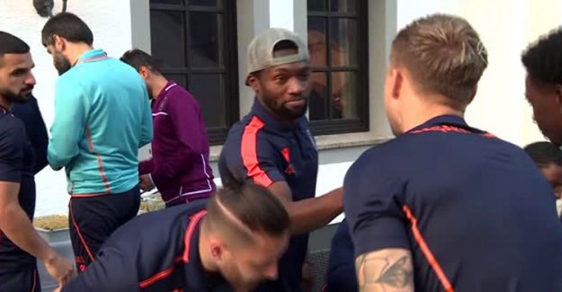 Medipol Başakşehir, Yeni Transferi Okechukwu Azubuike'ye Kavuştu 