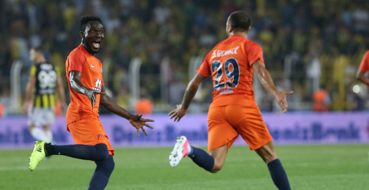 Medipol Başakşehirde Yıldız Futbolcuyla Yollar Ayrıldı