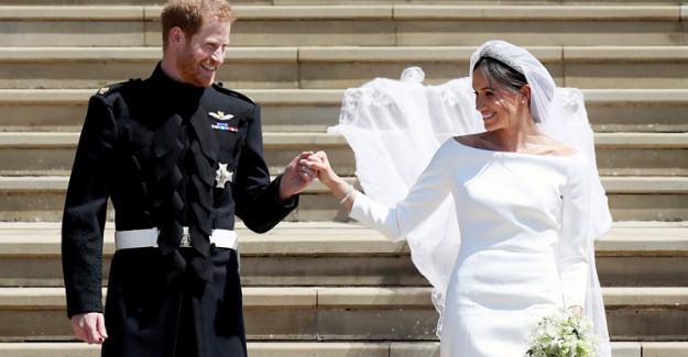 Meghan Markle Düğününe Katılan Arkadaşlarına Bileklik Hediye Etmiş