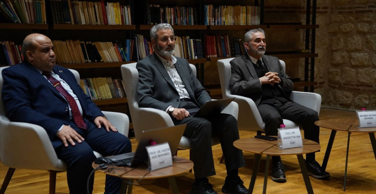 Mehmet Akif Ersoy'un Mısır Yılları ve Kur'an Tercümesi Rami Kütüphanesi'nde Ele Alındı