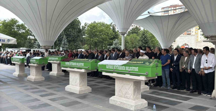 Mehmet Arar’ın babası toprağa verildi