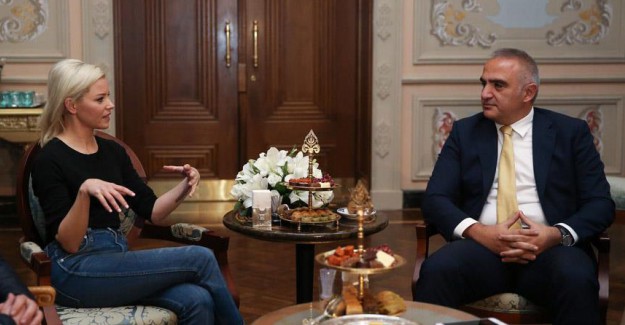 Mehmet Nuri Ersoy Dünyaca Ünlü Film Yıldızını Ağırladı 