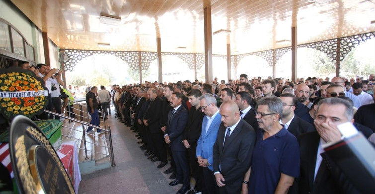 Mehmet Şaşmaz Son Yolculuğuna Uğurlandı
