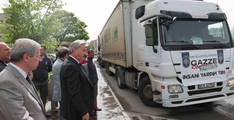 Melikgazi Belediyesi Gazze'ye Yardım Tırlarını Gönderdi