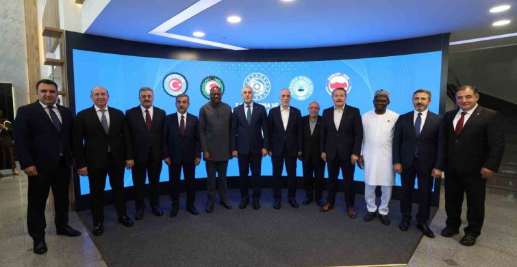 Memur-Sen genel başkanı yalçın: o gece sadece bir darbe püskürtülmedi, aynı zamanda bir işgal girişimi durduruldu