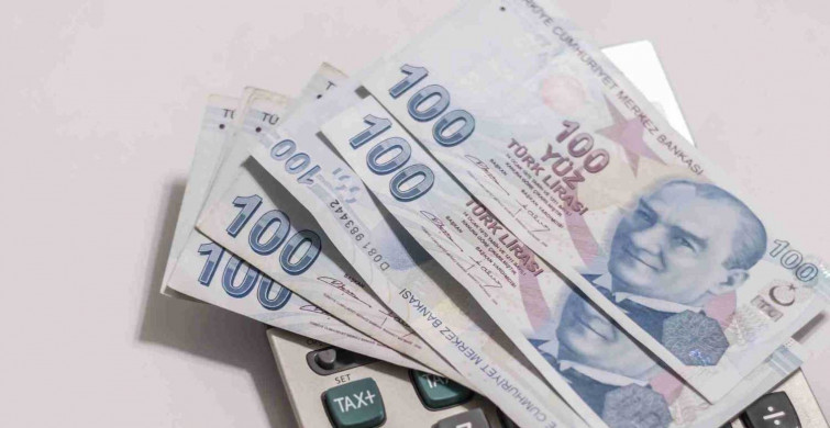 Memur ve emekliye ek zam kararı çıktı! 3600 Ek Gösterge sonucu ikramiye ve aylıklarda büyük oranda artış yaşandı