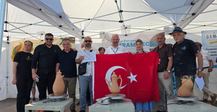 Menemen Çömlekçiliği Fransa'da Öne Çıktı