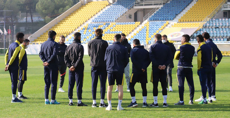 Menemenspor Yolsuzluk İddiaları İle Sallanıyor