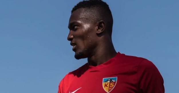 Mensah'ın Paylaşımı Beşiktaşlıları Ayağa Kaldırdı