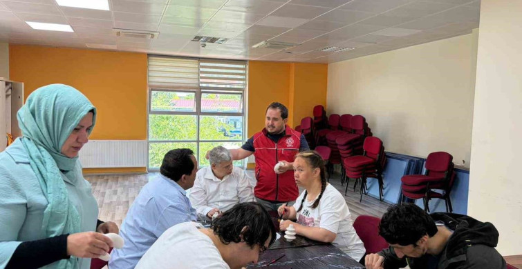 Menteşe'de Engelsiz Sanat Atölyesi: Sanatın Birleştirici Gücü