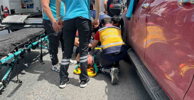 Menteşe'de Motosiklet ve Otomobil Çarpıştı