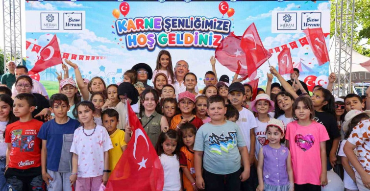 Meram'da çocuklar karne sevincini doyasıya yaşadı