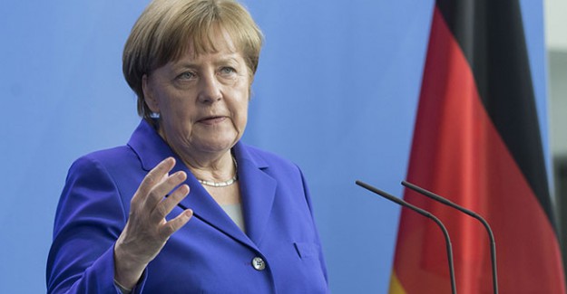 Merkel'den Flaş Türkiye Açıklaması!
