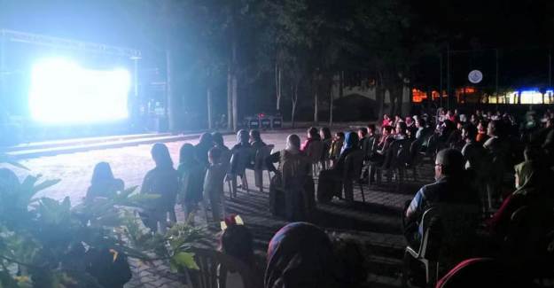 Mersin Erdemli’de Açık Hava Sineması