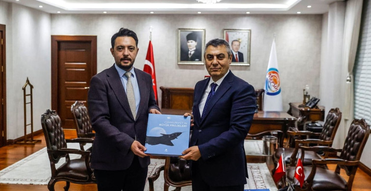 Mersin Valisi Atilla Toros, Yılın Kareleri Oylamasına Katıldı