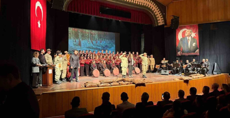 Mersin'de 111 Gençten Çanakkale Oratoryosu