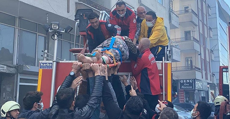 Mersin'de 5 Katlı Apartmanda Korkutan Yangın