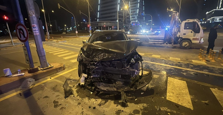 Mersin'de Ambulans ile Cip Çarpıştı: 5 Yaralı