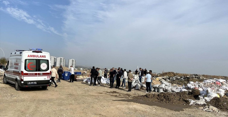 Mersin'de Halıya Sarılmış Erkek Cesedi Bulundu