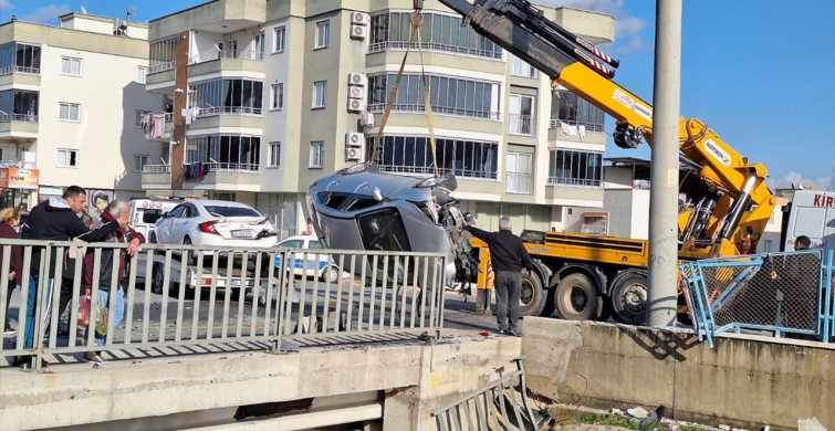 Mersin'de İki Otomobil Çarpıştı: 6 Yaralı