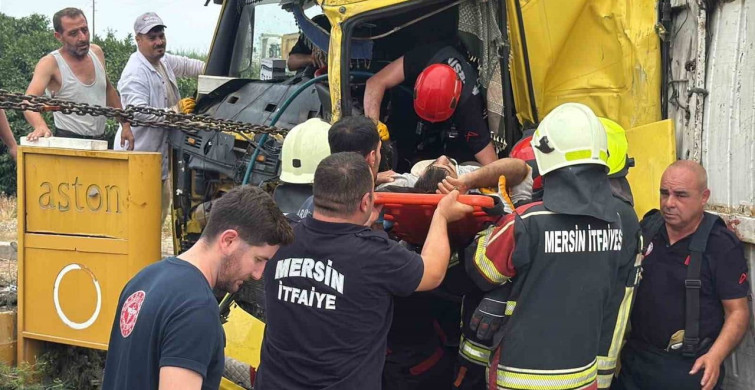 Mersin’de iki tırın kafa kafaya çarpışması: 1 çocuk yaşamını yitirdi, 2 yaralı