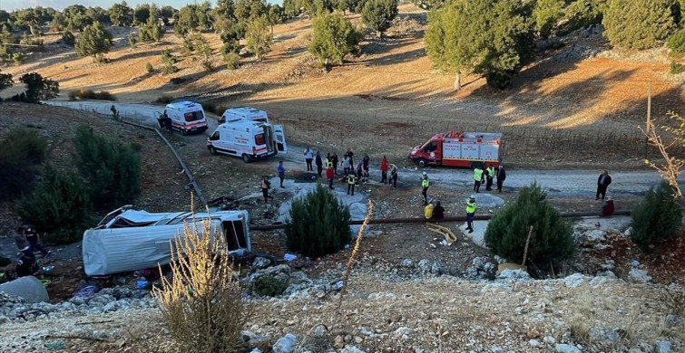 Mersin'de İşçi Servisi Kazası: 5 Ölü, 14 Yaralı